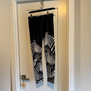 Women’s zebra stretch pants. Medium.